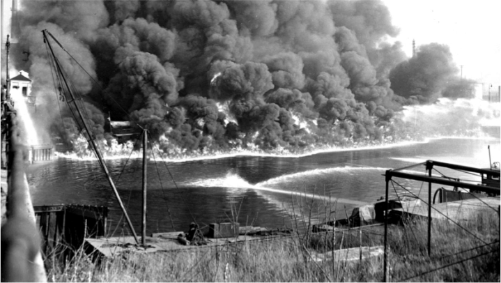 Cuyahoga-River-Fire-of-1969